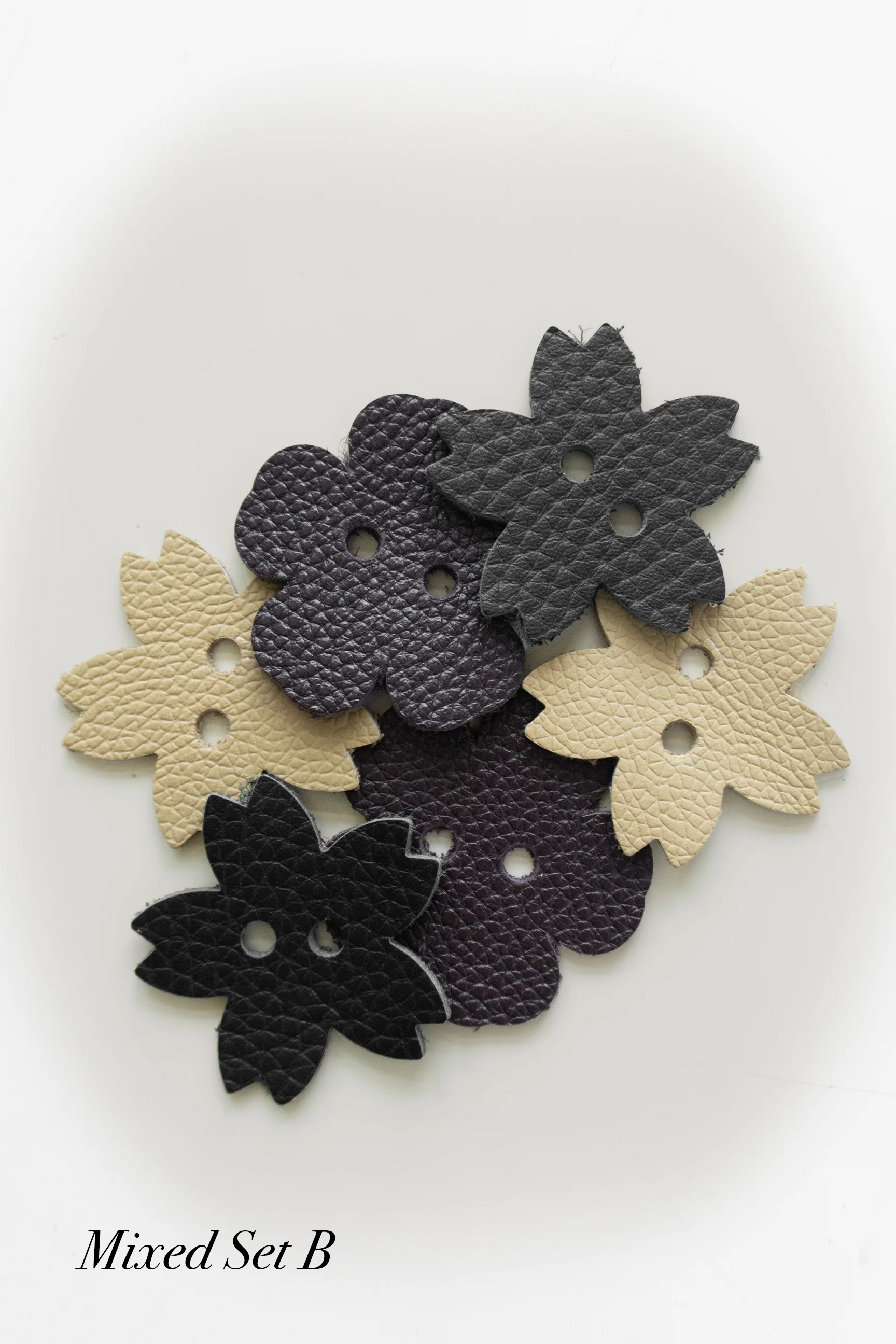 Fiore Leather Shoe Charm - Image 6