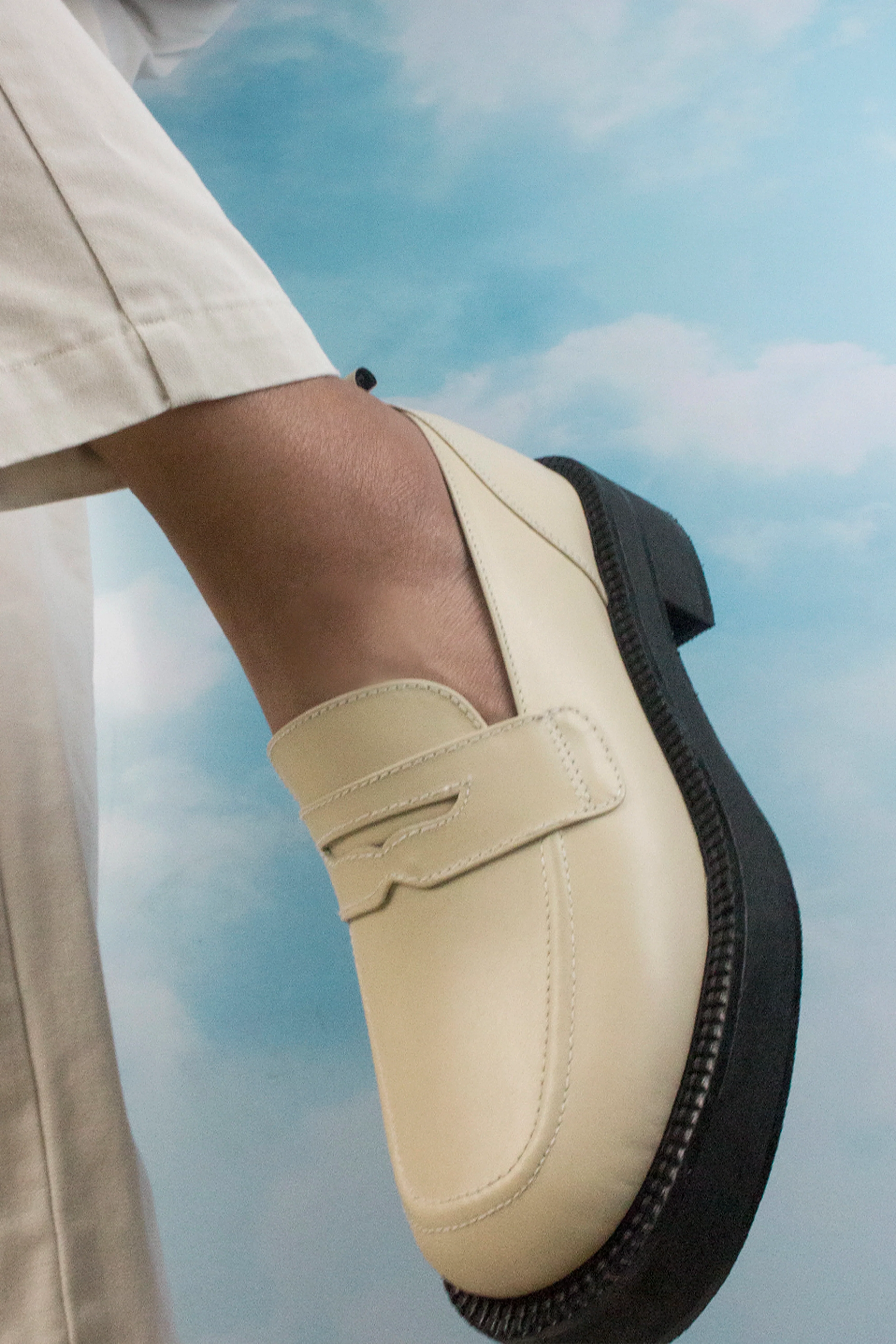 The Chunky Loafer in Cream - Image 3