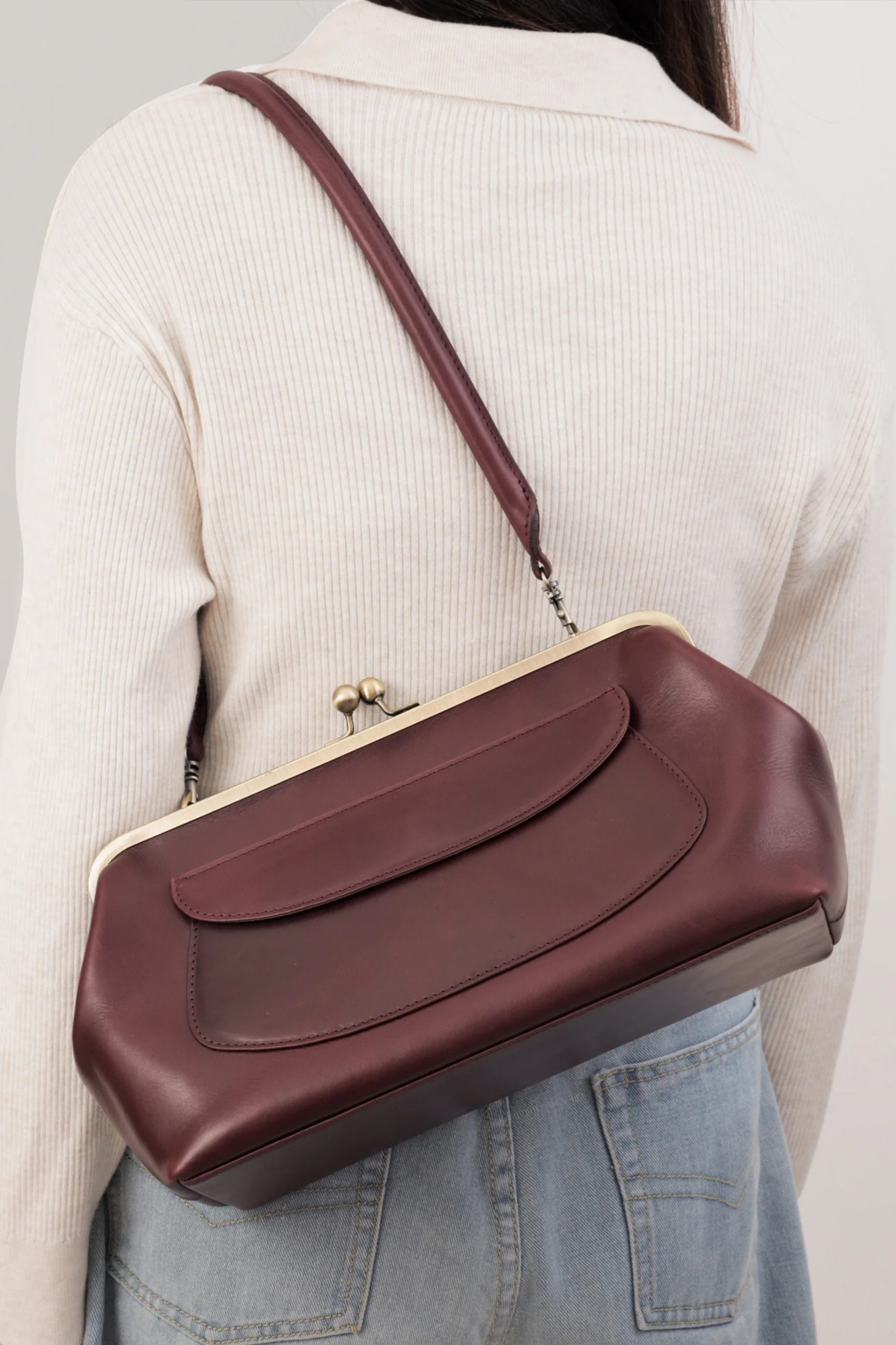 The Grande Nonna Pouch in Burgundy - Image 4