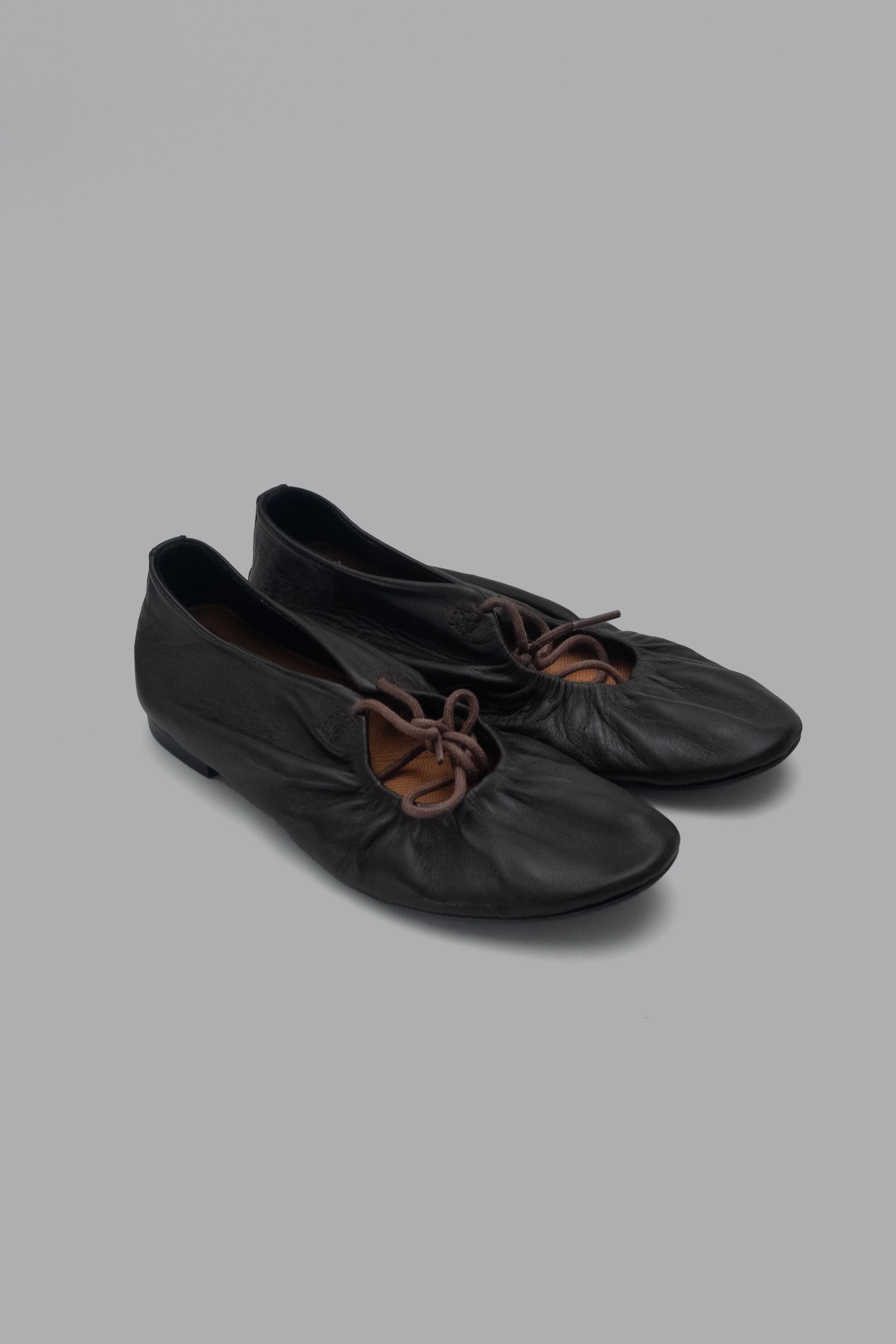 The Scrunchie Flat in Espresso - Image 3